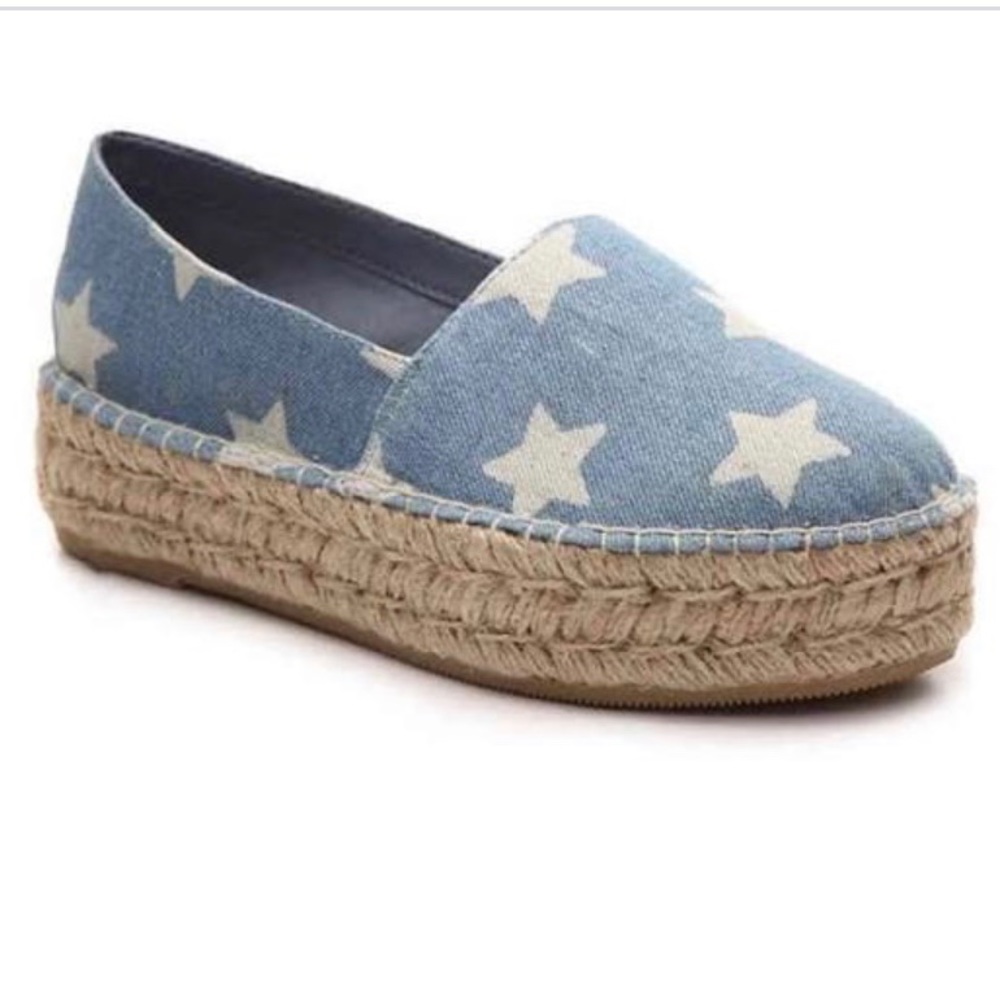 Star Steve Madden slip ons! ⭐️⭐️